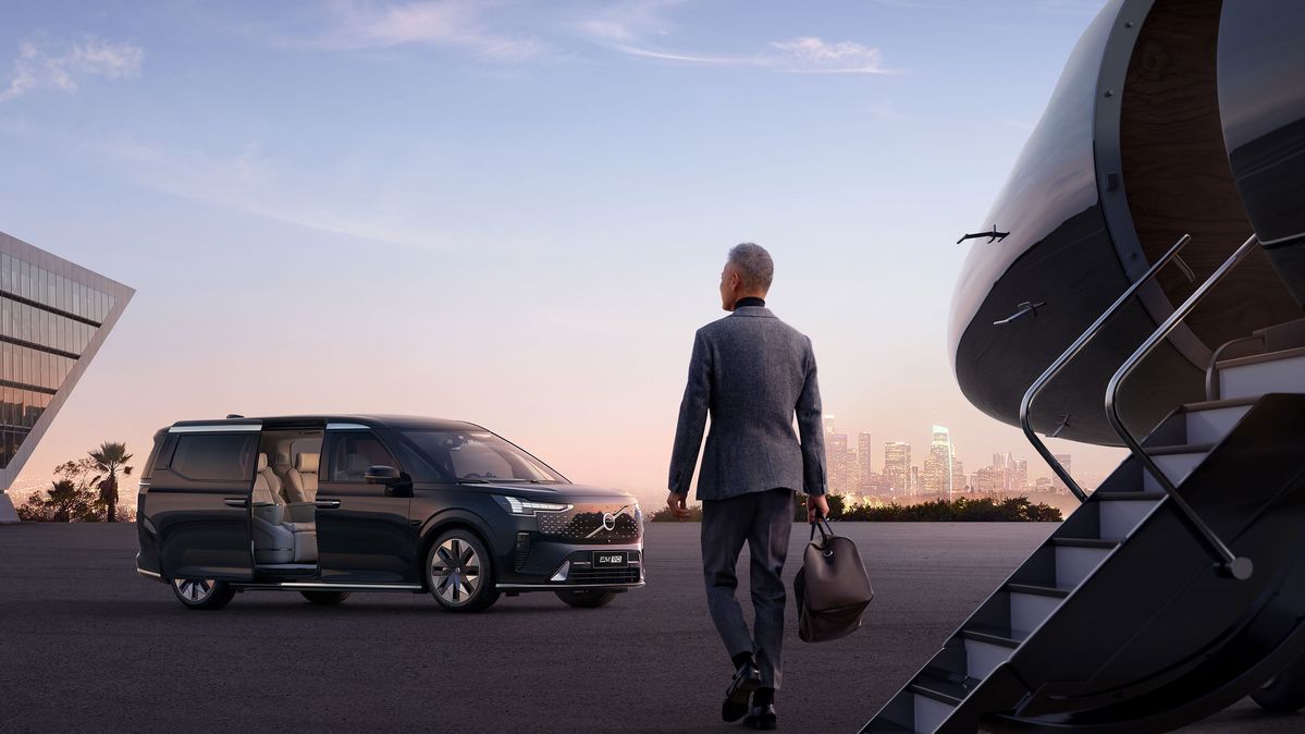 Chauffeur Driven Vlp Car