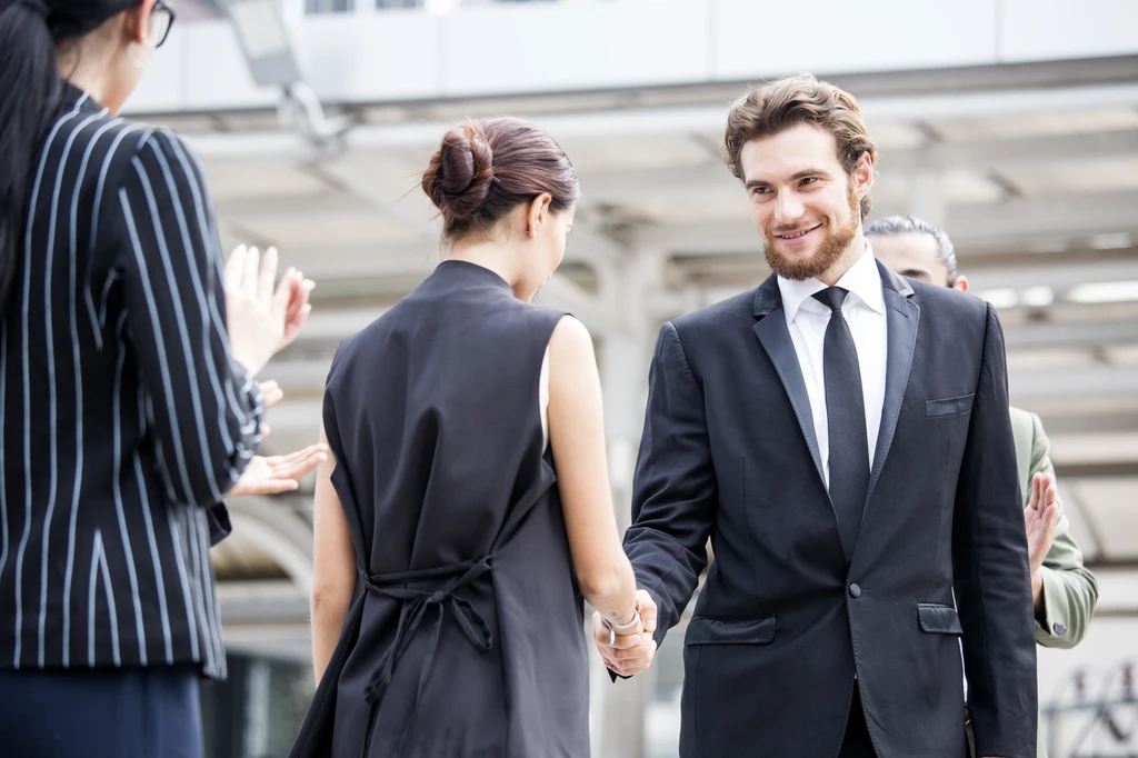Pet-Friendly VIP Airport Transfer & Meet Greet